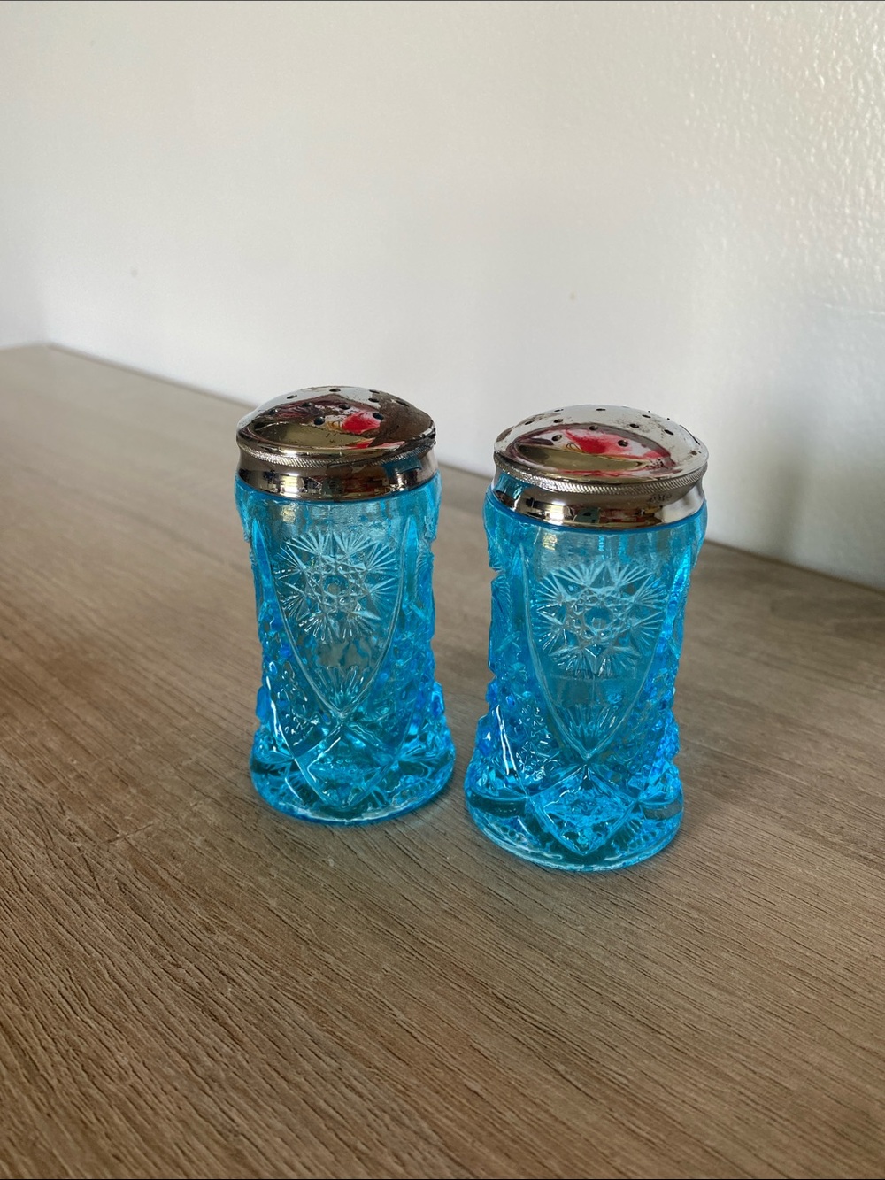 Daisy & Button (EAPG) Salt and Pepper Shakers